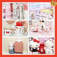 🐻低至5.5折‼️  台灣 Ted Baker X Hello Kitty 鐘 杯 茶具 證件套 存錢筒 漁夫帽 麻雀 旅行套裝 香皂 香氛座 行李箱 台灣製造 床上用品 被 枕頭 床包 被套 水洗枕