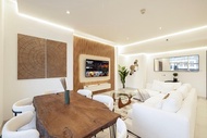 บ้านเดี่ยว 1 ห้องนอน 3 ห้องน้ำส่วนตัว ขนาด 25 ตร.ม. – ตัวเมืองดูไบ (Queenz SocialHouse | B.bay | 1 b