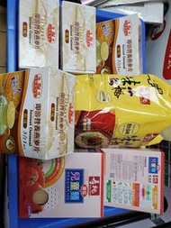 全部食品：40元，未過期


另外，下圖有效期：2026～8～15，

交收時，如合食，可以一併送出，

壽桃品牌，担担麵，四川豬骨湯味，麻辣雞肉湯味， 2袋 4包

壽桃品牌，雪菜火鴨絲米線，1袋4