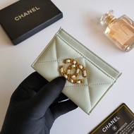 C/h/a/*nel's new model is now available. AP1167 Mini Pencil Case, 7.5 x 11.2 x 0.5 cm.