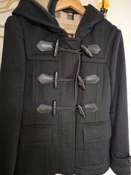 Burberry Brit 黑色牛角扣外套