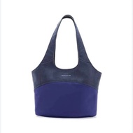 Beyond the vines studio tote size small Blue Black
