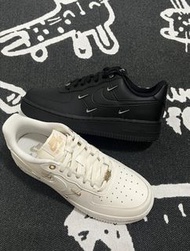 👟「Brand New」情侶多色 Nike Air Force 1‘07 Chrome Luxe Mini Gold 四鉤純色 黑色 白藍 粉白 白金