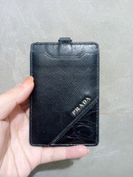 PRADA 黑色皮革證件套連掛繩