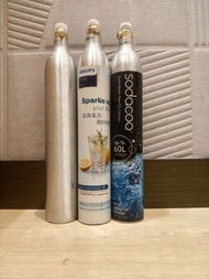 梳打水樽360g 食品級二氧化碳 充氣加氣樽 梳打水 氣泡水 CO2氣瓶 加氣碳酸飲料,包裝隨機
soda water seltzer machine carbon dioxide refillabl