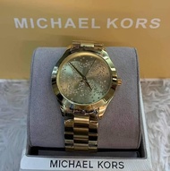 Authentic and Pawnable MK Michael.Kors Gold Actual Pic. U.S Grade Japan Quartz Movement Watch ( Hindi Kumukupas ) Complete Inclusion