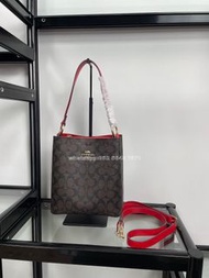 🎀Brand New Free Shipping💙Coach 2312  Town Bucket小號水桶包｜Color 深啡配紅色｜Size 20x22x11 cm💙配件全齊適合送禮 嚴格檢測貨品絕對