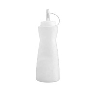 Squeeze bottle / 24oz polyethylene sauce bottle JSD24 JD