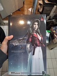 Play Arts改 FF7 Remake Aerith