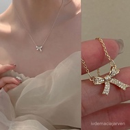 Vintage style sparkling 3D crystal bow necklace for women