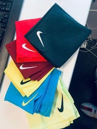Nike tennis 網球頭巾