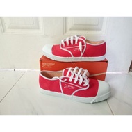 MERAH Nanyang SHOES NANYANG RED COLOR FOOTBALL SHOESRAW SHOES TAKRAW NANYANG