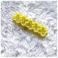 C76 tree-shaped cookie maker mold