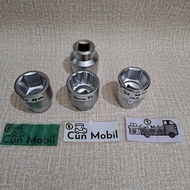 38 mm milli 3/ 4 inch socket wrench in large handle