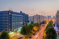Yaran Hotel