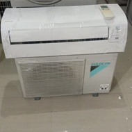 AC SECOND DAIKIN STANDAR 1/2PK