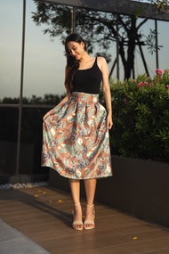 กระโปรงลายดอก คอนเล็คชั่นสงกรานต์ ผ้าเเจ็คการ์ด New collection Pailin brand Women ผู้หญิง Clothing L