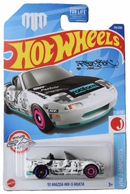 91 Mazda MX-5 Miata - J-Imports 4/10 - White Hot Wheels '91 Mazda MX-5 Miata - J-Imports 4/10 - Whit
