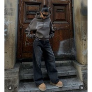 Stradivarius D92 Wide Leg Jeans Thick Denim Fabric Non-Stretch Beautiful Shape That Helps To Hold Th