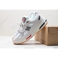 New Balance NB 991 v2 Fuelcell non slip versatile classic retro gray white red running shoes U991VS2