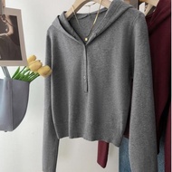 短款 上衣女韓版 ins 潮 连帽针织衫女短款毛衣2025新款秋季韩版宽松高级感上衣外套 Hooded Sweater Women Short Sweater 2025 New Style Autum