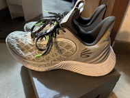 [UA] Curry 9 “Oscar”