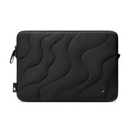 tomtoc｜地球紋理 熔岩過境 筆電包內袋 黑/適用14" MacBook Pro (M1/M2/M3/M4)