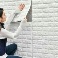 Wallpaper Dinding Bata Putih Foam 3D 70x77cm