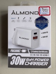 ALMOND PD030UKZ 30W GaN 充電器