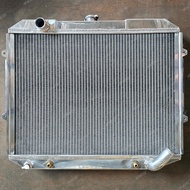 [DD Racing] Mitsubishi Pajero L049 L044 L149 Lo49 1982-1991 2.5 4D56 Aluminium Radiator (3 Layer) Ta