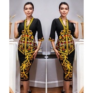 SET KEBAYA BAJU DAN SKIRT CORAK ORANG ULU