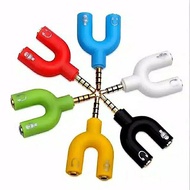 Bluekomputer Audio Splitter Model U Aux Jack 2 In 1 Splitter / Splitter U Audio Splitter 2in1 Audio 