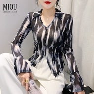 MIOU Autumn 2025 Large Women's New Style Temperament Long Mesh Fashion Printing Sexy Yarn Sleeve Top