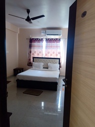 Pangsapuri 120 m² dengan 15 bilik tidur dan 0 bilik mandi peribadi di Devanahalli (Surya Inn)