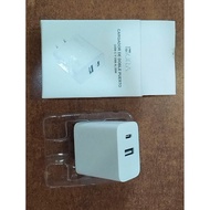 1HORA GAR161 charger, 2 USB & Type C charging ports, Capacity 20W -