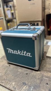 Makita 工具箱 冇格