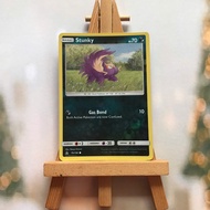 Pokemon Stunky 75/156 Picture Card - Ultra Prism Common Reverse Holo English Odd Card