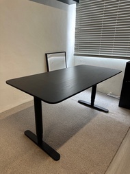 IKEA黑色升降桌