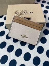 Coach CC821 卡包 純色顆粒紋 Ykk拉鍊 鑰匙扣圈 放零錢 10x7cm