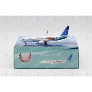1/400 B737-800 Garuda Indonesia - Vacusin By Phoenix.