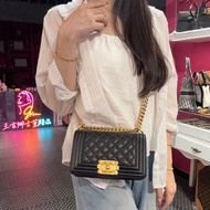 Chanel 荔枝黑金 Le boy20芯片斜背包/王吉娜古董精品