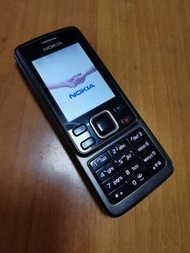 Nokia 8300