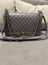Boy Chanel 28cm, limited color