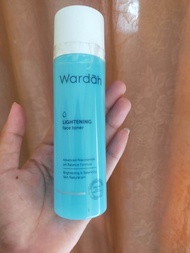wardah toner lighteningg biru
