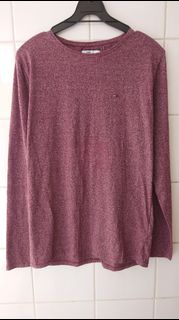 【販賣二手物】Tommy Hilfiger Denim 圓領紅色長T恤 S碼