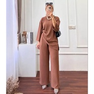 Hornet Premium Knit Suit | Marisca Livy Oneset V-Neck Women's Daily Suit Oversize Knit Hornet Premiu