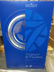 Hot Toys - MMS273 - Iron Man 2  1:6 scale Tony Stark with Arc Reactor