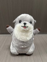 AMUFUN Kuttari Kawaii 水獺毛絨玩具 16cm高 公仔