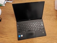 日本製造！超新淨  Fujitsu Notebook laptop 手提電腦 U9311 只有a4紙大小窄邊框 超輕超方便880g 插頭齊全可升級ssd /i5-1145G7/8GB ram/256G