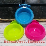 Hanging food and drink place for pets: Dogs, Cats, etc. (CP1)